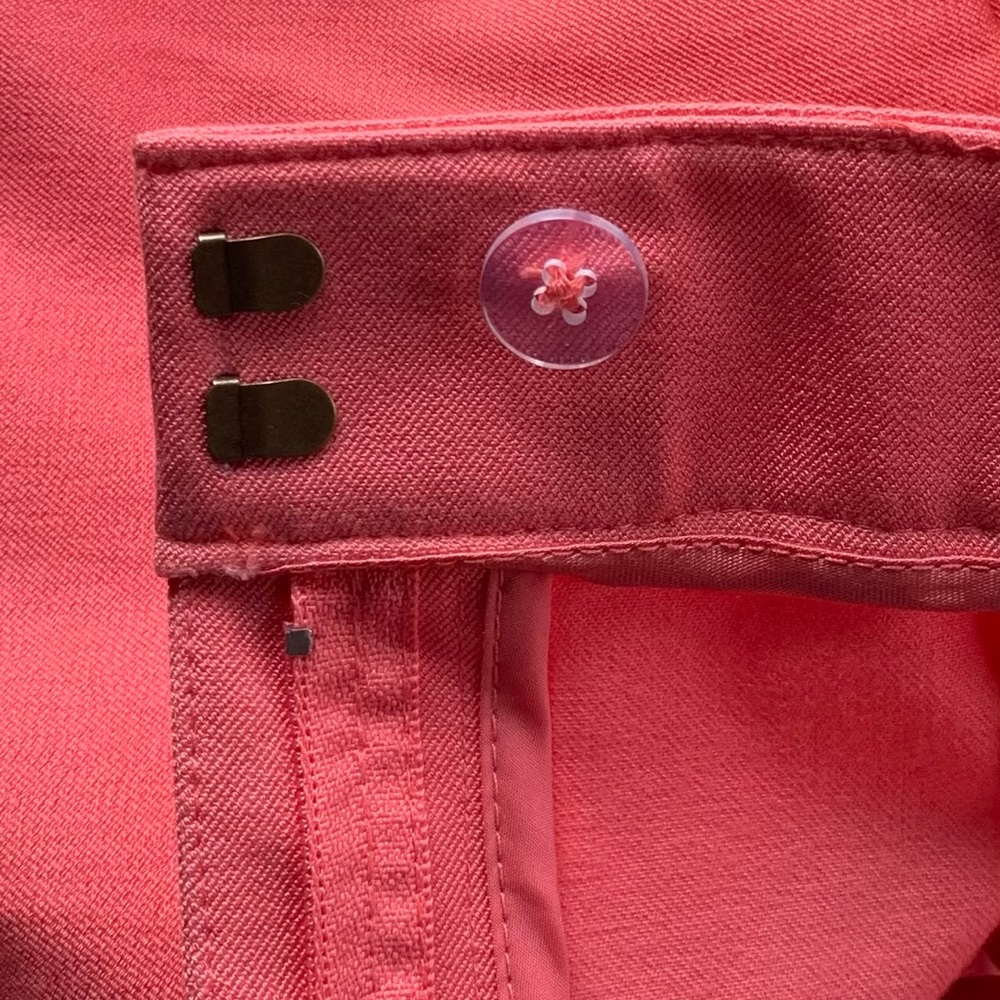 WHBM pink slim crop ankle pants. - Picture 10 of 14
